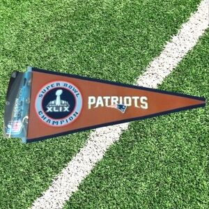 Super Bowl NFL XLIX Champion New England Patriots Pigskin brown Pennant NWT